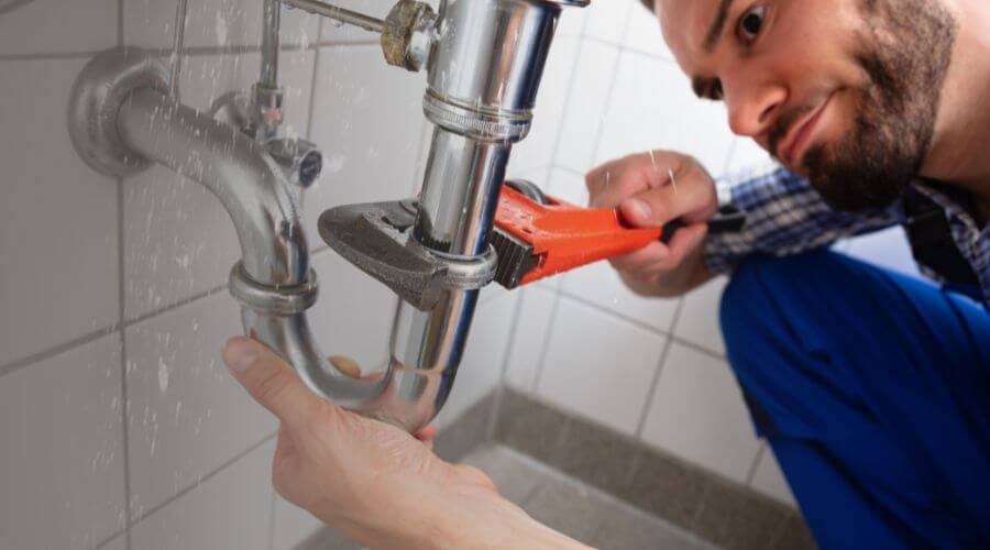 Professional same day plumber services in Garden, MI